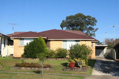 16 Oakwood Rd, Toongabbie, NSW 2146