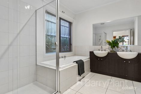 Property photo of 15 Bells Court Wantirna South VIC 3152