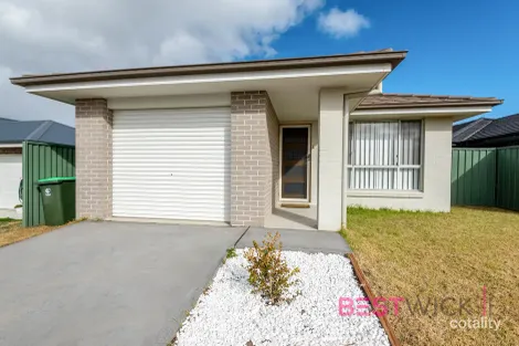 10 Lew Ave, Eglinton, NSW 2795