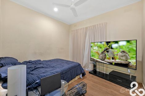 Property photo of 5 Hallmark Close Mill Park VIC 3082