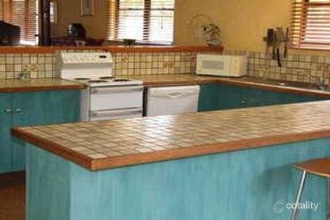 Property photo of 16 Oceanic Place Old Bar NSW 2430