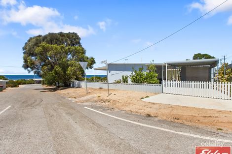 Property photo of 2 Chapman Road Rogues Point SA 5571