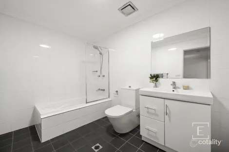 Property photo of 51/100 Kenyons Road Merrylands West NSW 2160