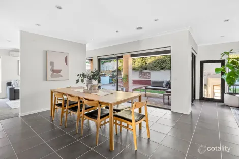 Property photo of 34 Fairvista Avenue Leopold VIC 3224