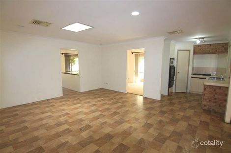 Property photo of 22 Sapphire Drive Treeby WA 6164