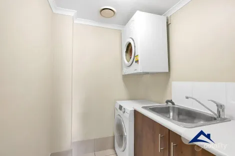 Property photo of 29/1-15 Robson Street Mooroobool QLD 4870