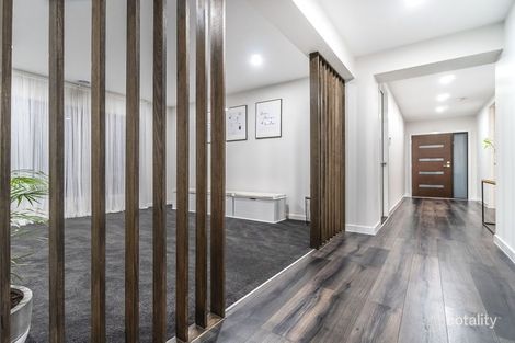 Property photo of 76 Biltmore Crescent Roxburgh Park VIC 3064