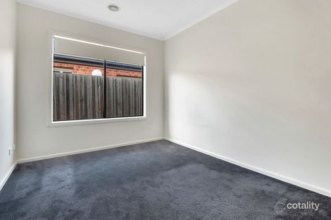 Property photo of 31 Kernan Court Craigieburn VIC 3064