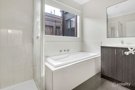 Property photo of 31 Kernan Court Craigieburn VIC 3064