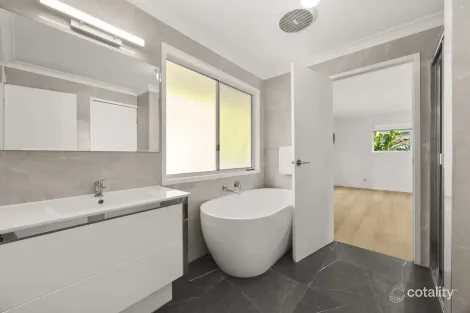 Property photo of 20 Aronia Street Kenmore QLD 4069