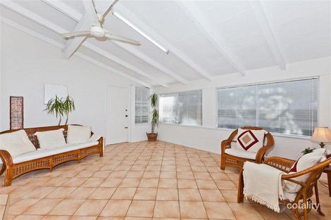 Property photo of 22 Markham Way Swan View WA 6056