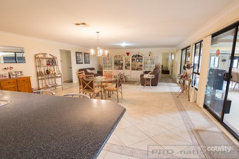 Property photo of 3 Fullford Cove Rutherford NSW 2320