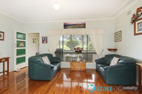 Property photo of 2 Robyn Street Woodpark NSW 2164