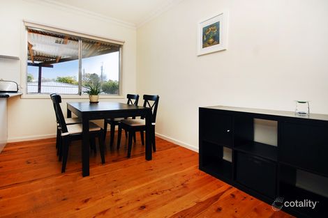 Property photo of 8 Christopher Crescent Karabar NSW 2620