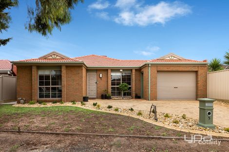 Property photo of 5 Doran Walk Delahey VIC 3037