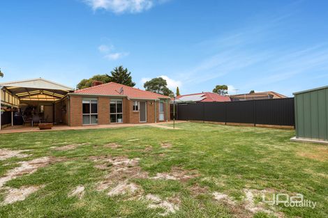 Property photo of 5 Doran Walk Delahey VIC 3037