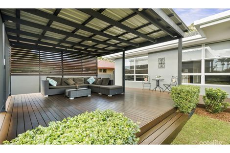 Property photo of 30 Ironbark Street Elanora QLD 4221