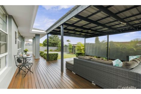 Property photo of 30 Ironbark Street Elanora QLD 4221