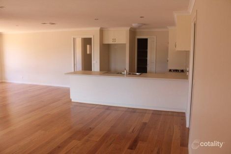 Property photo of 2 Sarah Court Howlong NSW 2643