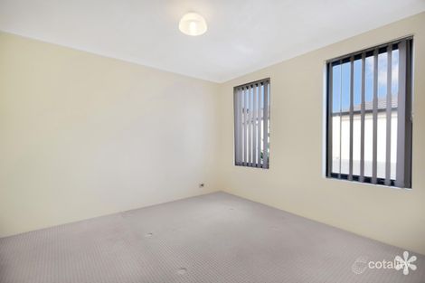 Property photo of 3/17 Cotter Loop Success WA 6164