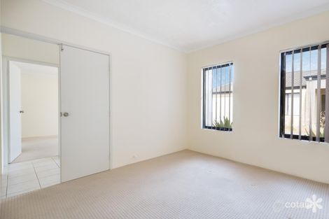 Property photo of 3/17 Cotter Loop Success WA 6164