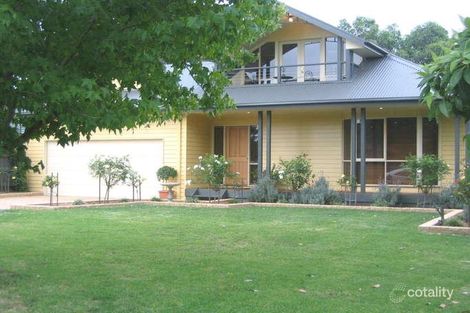 Property photo of 7A Castlegate Place Berwick VIC 3806
