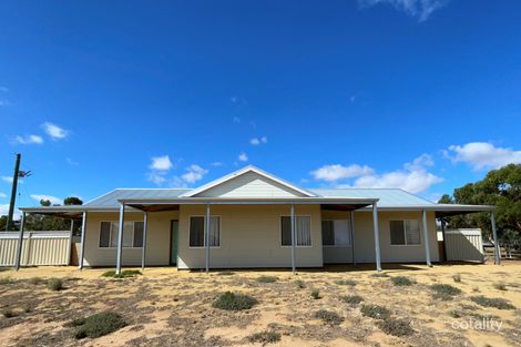 913 Grass Valley North Rd, Southern Brook, WA 6401