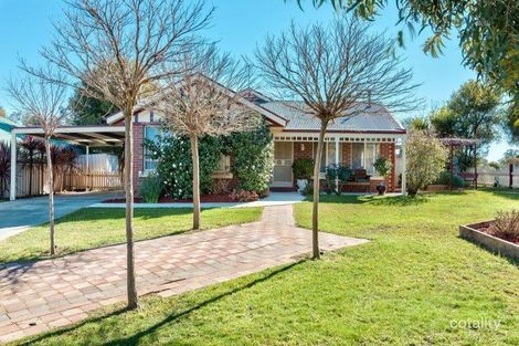 Property photo of 21 Howqua Circuit West Wodonga VIC 3690
