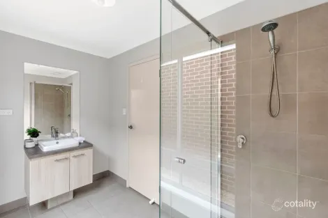 Property photo of 21 Eminence Street Mount Duneed VIC 3217