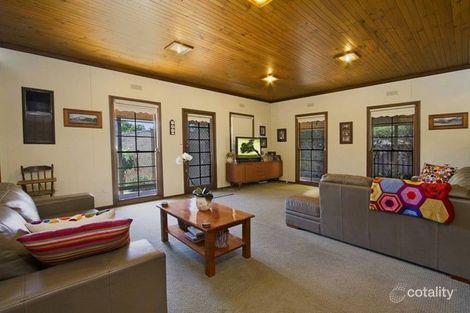 Property photo of 42 Riddell Road Sunbury VIC 3429