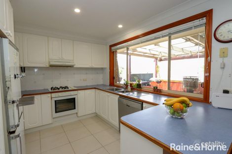 Property photo of 6 Ullathorne Close Windradyne NSW 2795