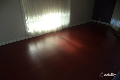 Property photo of 41 Wheatley Avenue Roxburgh Park VIC 3064