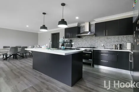 Property photo of 12 Ignatius Place Kelso NSW 2795