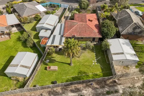 Property photo of 48 Silvertop Crescent Frankston North VIC 3200