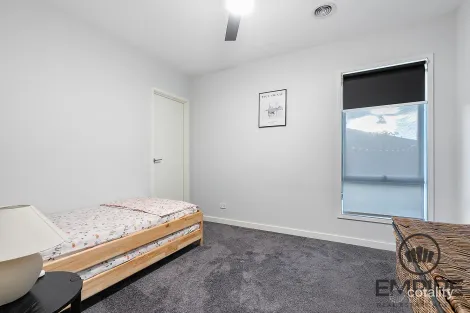 Property photo of 37 Casa Circuit Clyde North VIC 3978
