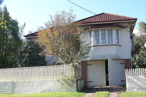 18 Kanumbra St, Coorparoo, QLD 4151