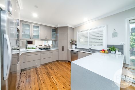 Property photo of 10 Bell Gum Place Lake Albert NSW 2650