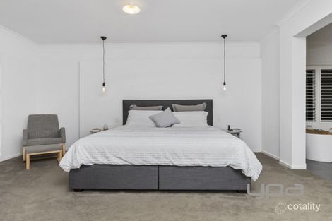 Property photo of 3 Focal Road Werribee VIC 3030