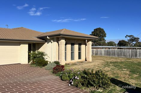 72 HAWKER RD, WARWICK, QLD 4370
