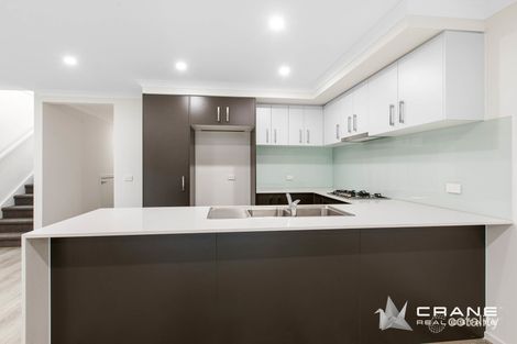 Property photo of 2 Pippen Loop Deanside VIC 3336