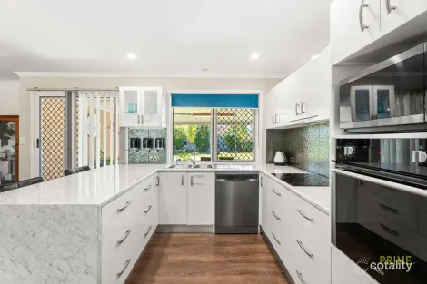 Property photo of 2 Magpie Court Eli Waters QLD 4655