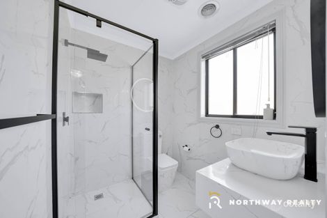 Property photo of 3 Regency Road Roxburgh Park VIC 3064