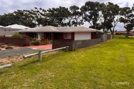 15 Newcombe Way, Padbury, WA 6025