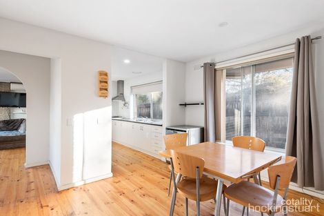 Property photo of 52 Felton Avenue Sunbury VIC 3429