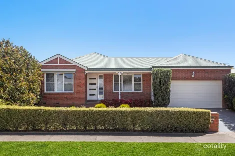 83 Maxwell St, Mornington, VIC 3931