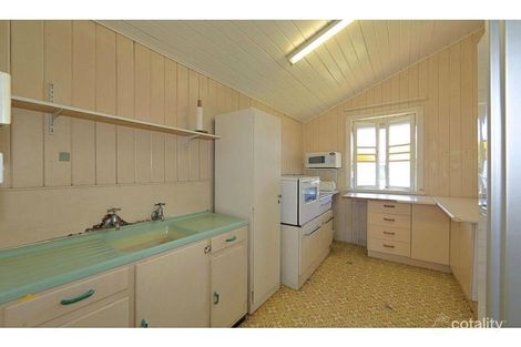 Property photo of 8 Hinkler Avenue Bundaberg North QLD 4670