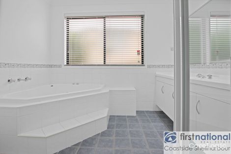 Property photo of 24 Banks Drive Shell Cove NSW 2529