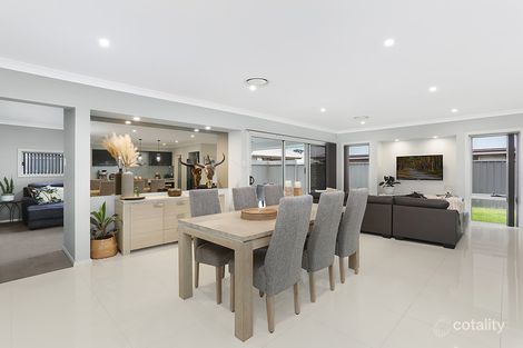 Property photo of 26 Stockyard Crescent Horsley NSW 2530