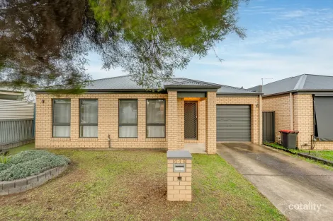 446 Kotthoff St, Lavington, NSW 2641