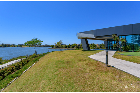 Property photo of 2107/397 Christine Avenue Varsity Lakes QLD 4227